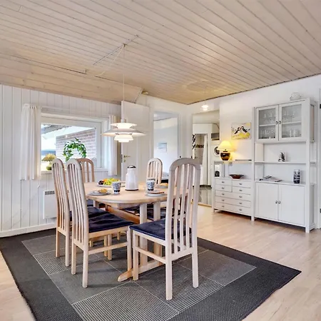 Semesterbostad Carolin - 400m From The Sea By Interhome *